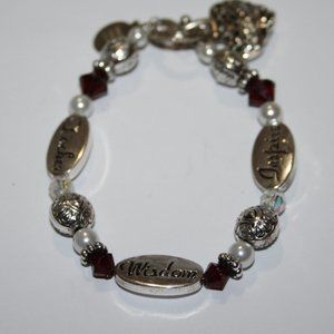 Beautiful silver Teacher, inspire, wisdom Heart charm bracelet 8"